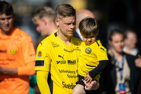 Mjällbys David Löfquist deppar
