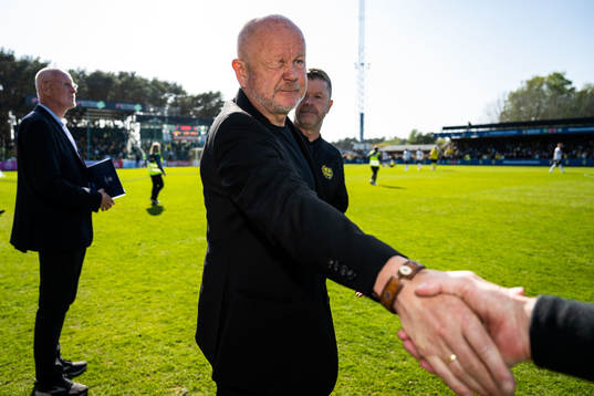 Häckens tränare Per-Mathias Høgmo jublar