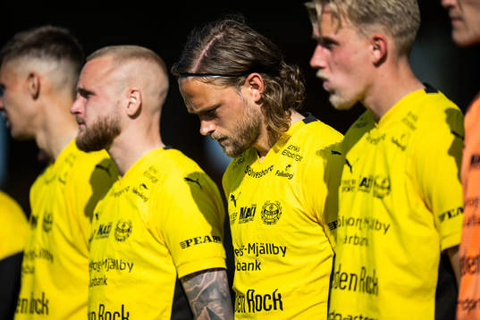 Mjällbys Tom Pettersson deppar