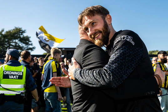 Häckens Simon Sandberg jublar