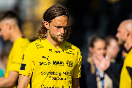 Mjällbys Tom Pettersson deppar