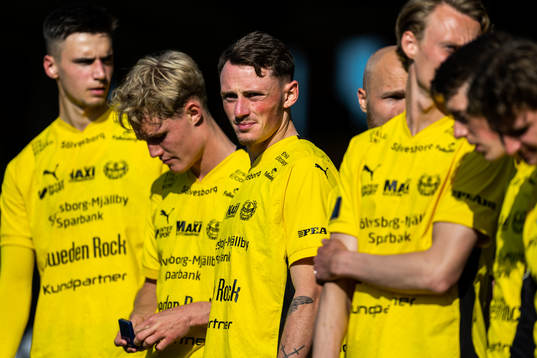 Mjällbys Noah Persson deppar