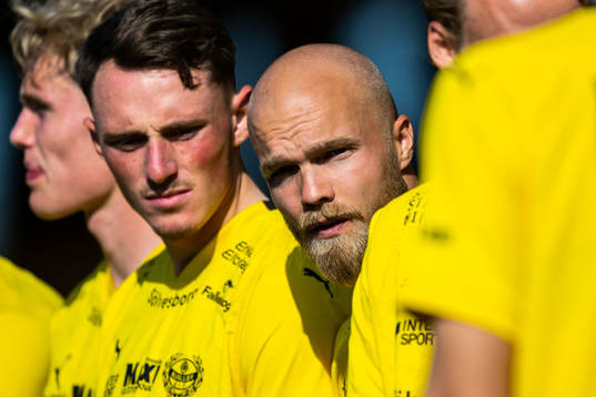Mjällbys Viktor Gustafson deppar