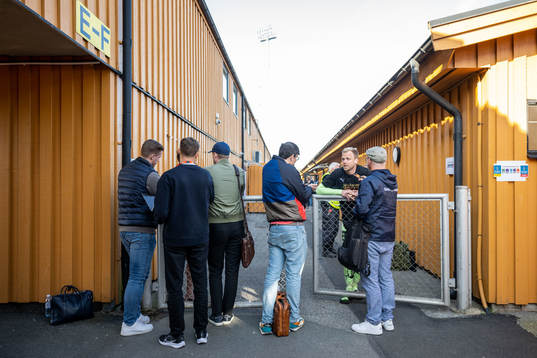 Häckens Simon Sandberg och målvakt Peter Abrahamsson