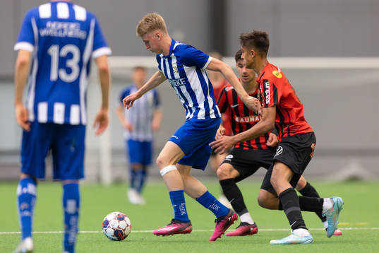 IFK Göteborgs Nathanel Lundén och Brommapojkarnas Philip