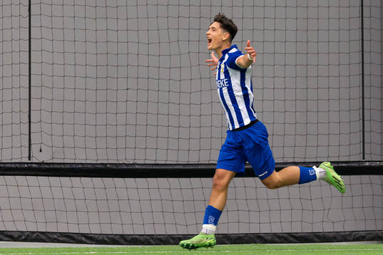 IFK Göteborgs Leon Dusi jublar