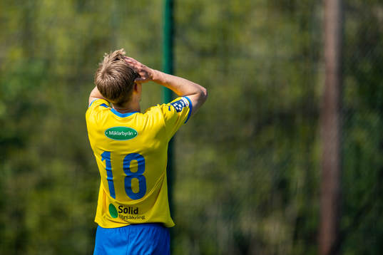 Eskilsminne IFs Hampus Stoltz deppar