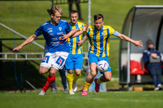 <åå8 och Eskilsminne IFs Lucas Ohlander