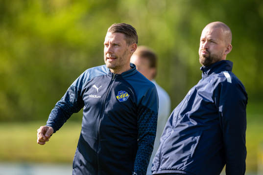 Eskilsminne IFs tränare Patrik Ingelsten och assisterande