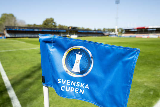 Svenska cupen-vimpel på Strandvallen