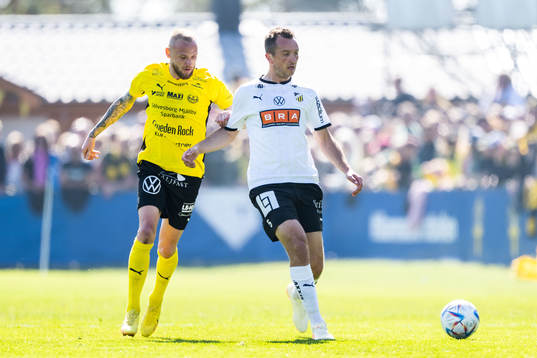 Mjällbys Adam Ståhl och Häckens Even Hovland