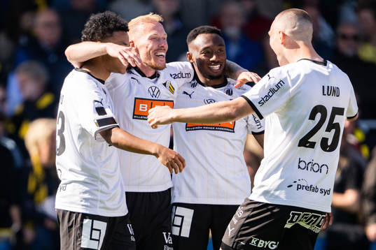 Häckens Mikkel Rygaard Jensen jublar