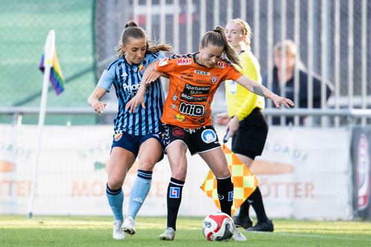 Kristianstads Emmi Alanen och Djurgårdens Tilde Lindwall