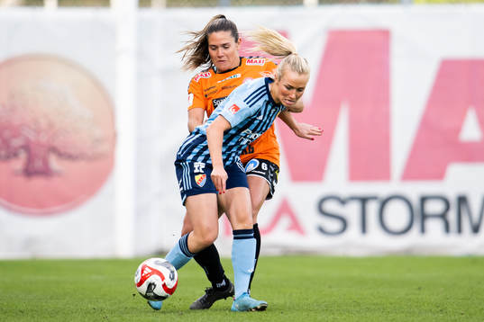Kristianstads Carly Wickenheiser och Djurgårdens Tove