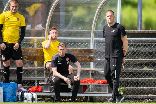 Hittarp IKs tränare Mikael Wickander och assisterande