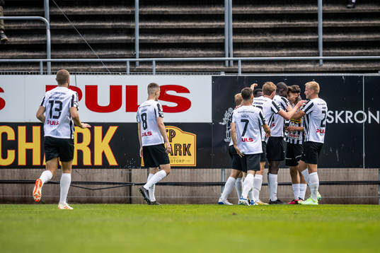 Landskronas spelare jublar