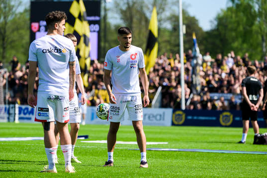 Degerfors Peter Gwargis värmer upp
