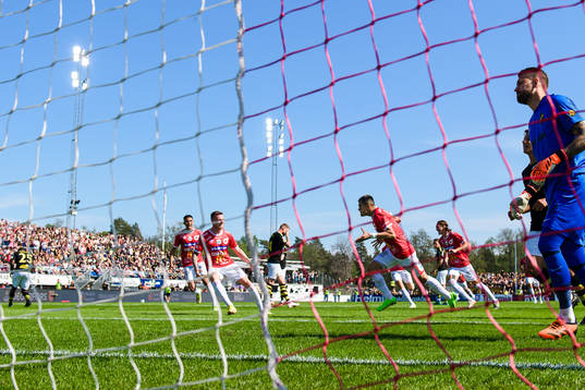 Degerfors Diego De Jesus Campos Ballestero skjuter 1-0 och