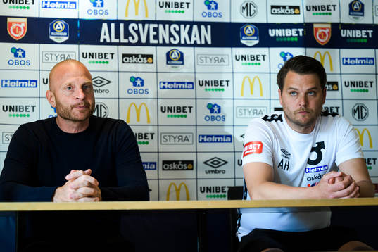 AIKs tränare Andreas Brännström och Degerfors tränare