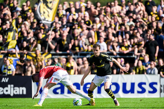 Degerfors Rasmus Örqvist och AIKs Jetmir Haliti