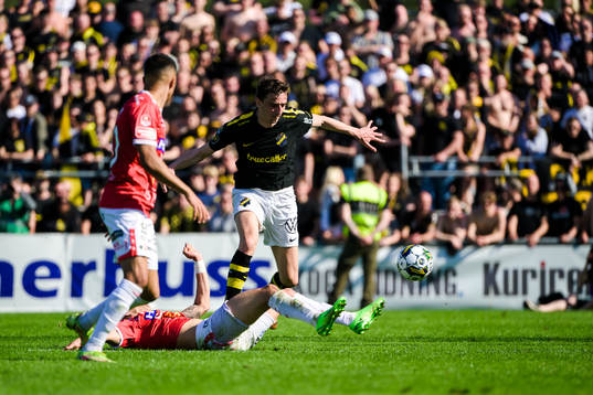 Degerfors Diego De Jesus Campos Ballestero och AIKs Jetmir