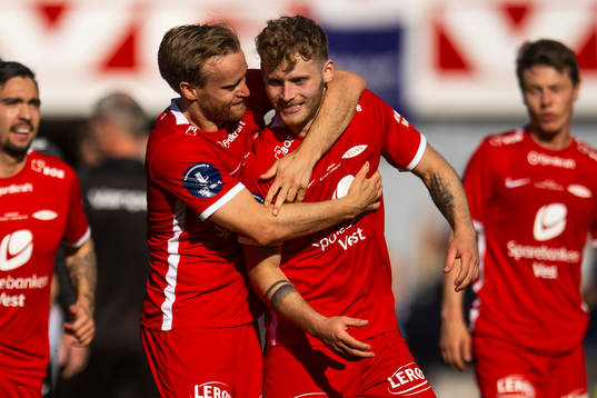 Bård Finne and Ole Didrik Blomberg of Brann celebrate