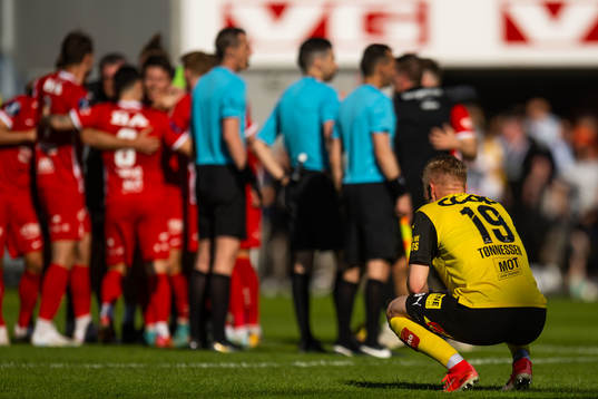 Kristoffer Tønnessen of Lillestrøm looks dejected