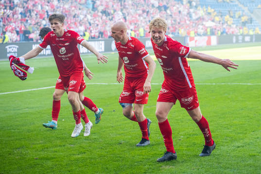 Sivert Heltne Nilsen of Brann celebrates