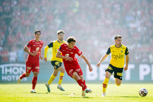 David Møller Wolfe of Brann and Ylldren Ibrahimaj of