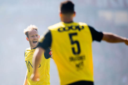 Gjermund Åsen of Lillestrøm reacts
