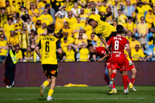 Japhet Sery Larsen of Brann and Ruben Gabrielsen of