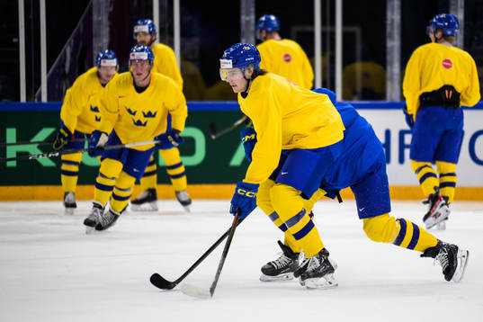 Leo Carlsson of Sweden at a practice session