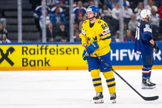 Jonathan Pudas of Sweden in pain
