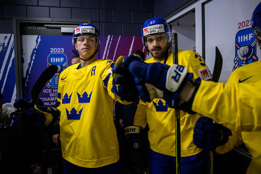 Lucas Raymond and Timothy Liljegren of Sweden