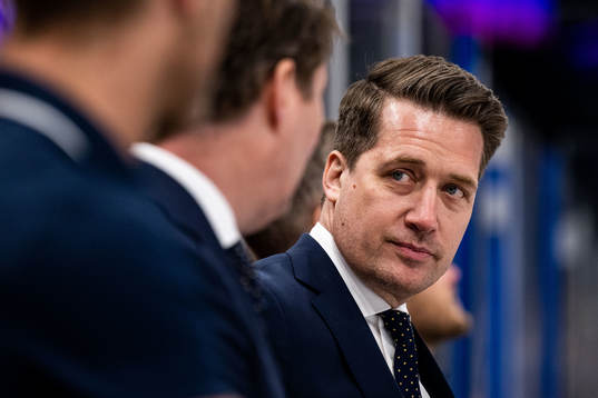 Head coach Sam Hallam of Sweden