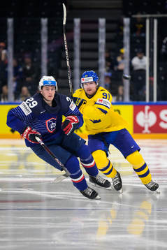 Louis Boudon of France and Carl Grundström of Sweden