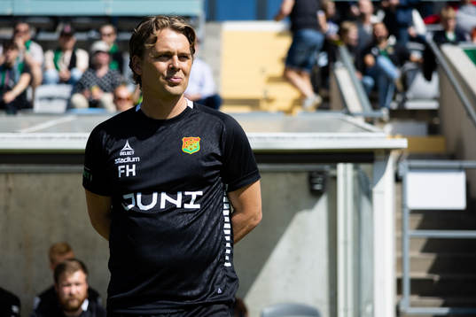 GAIS  tränare Fredrik Holmberg innan fotbollsmatchen i
