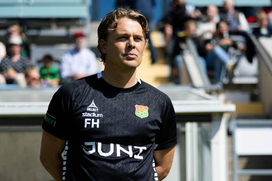 GAIS  tränare Fredrik Holmberg innan fotbollsmatchen i
