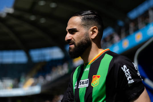 GAIS Mervan Celik innan fotbollsmatchen i Superettan mellan