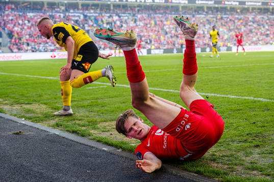 Eskil Edh of Lillestrøm and David Møller Wolfe of Brann