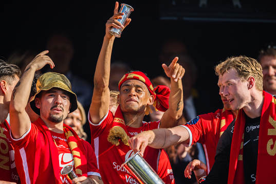 Niklas Castro and Japhet Sery Larsen of Brann celebrates
