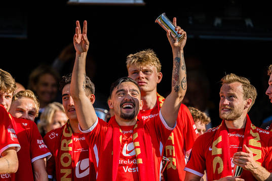 Niklas Castro of Brann celebrates