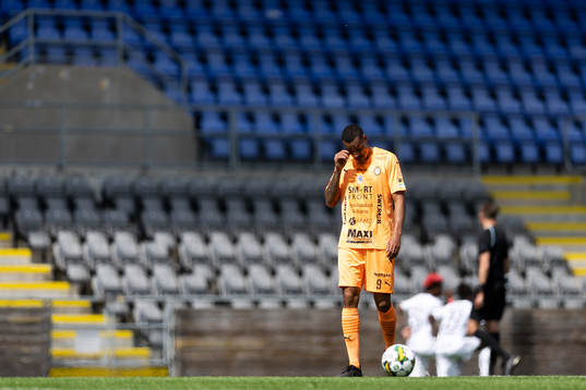 AFC Eskilstunas Simon Karlsson Adjei deppar