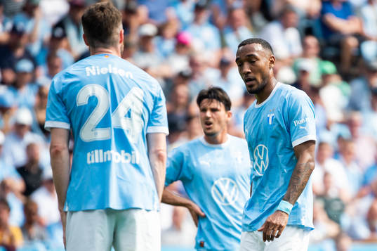 Malmö FFs Derek Cornelius deppar