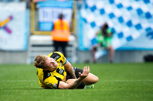 Häckens Samuel Gustafson har ont