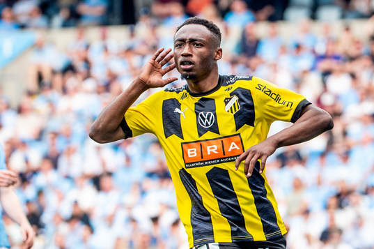 Häckens Benie Adama Traore jublar
