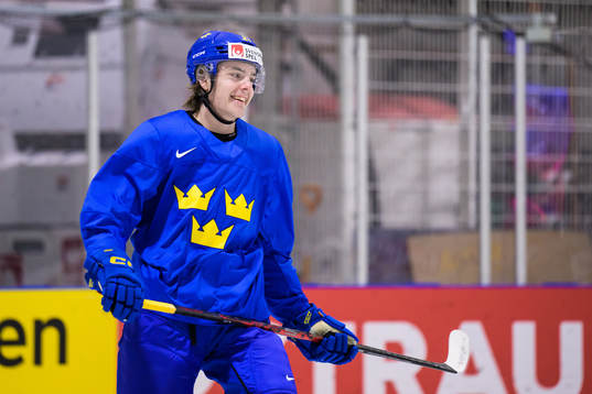 Leo Carlsson of Sweden at a practice session