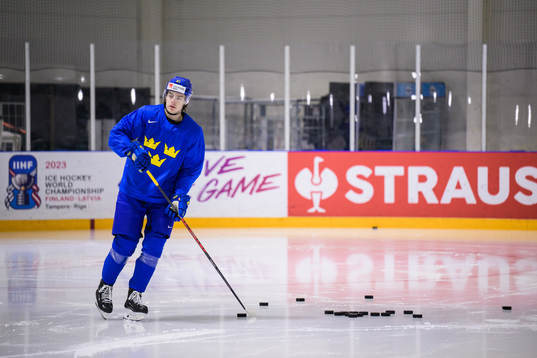 Leo Carlsson of Sweden at a practice session