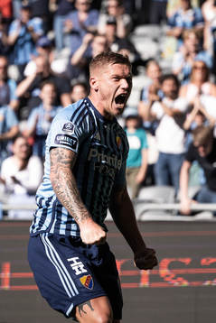 Djurgårdens Victor Edvardsen jublar