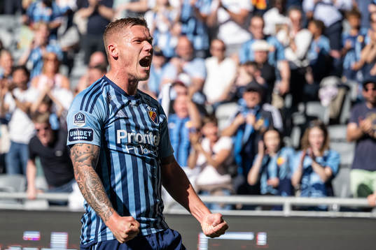 Djurgårdens Victor Edvardsen jublar